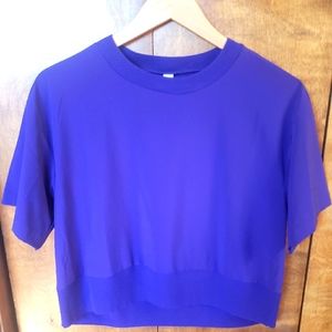 Athleta cropped Zephyr tee